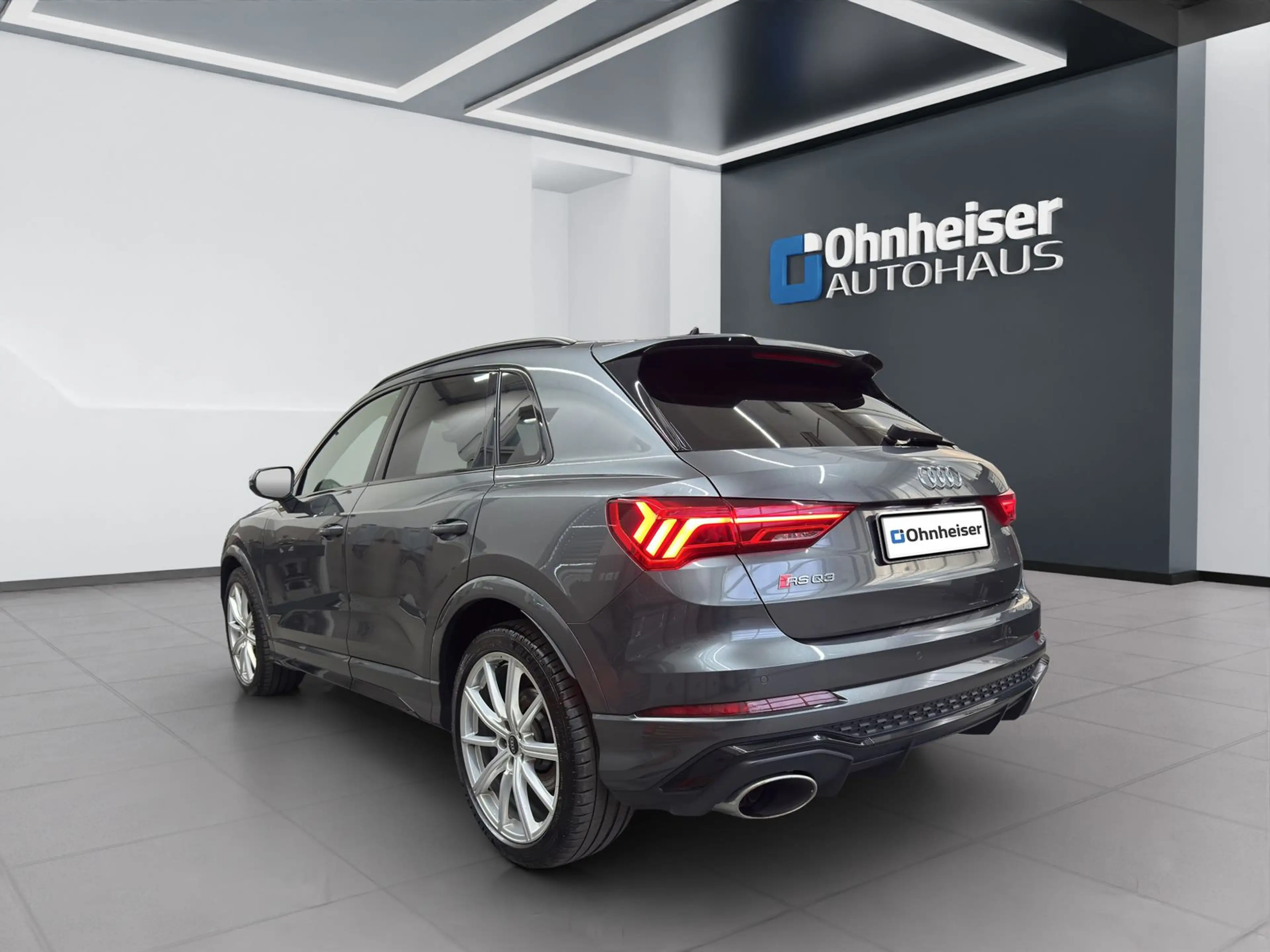 Audi RS Q3 2.5 TFSI quattro AHK*ACC*MATRIX*RFK*SHZ — photo 3