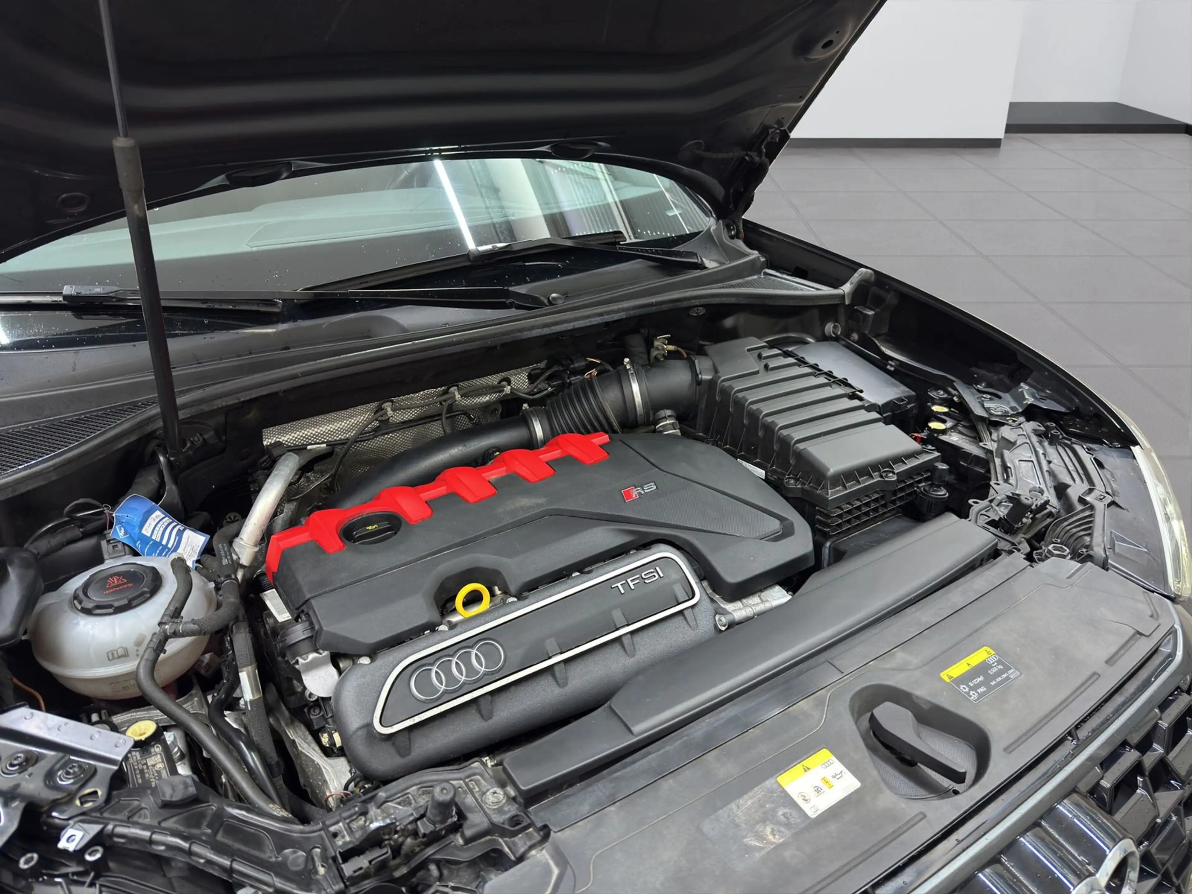 Audi RS Q3 2.5 TFSI quattro AHK*ACC*MATRIX*RFK*SHZ — photo 15