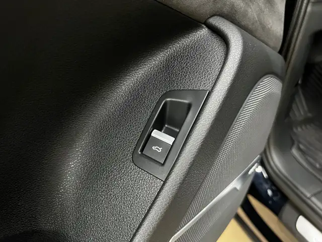 Audi Q7 view 15