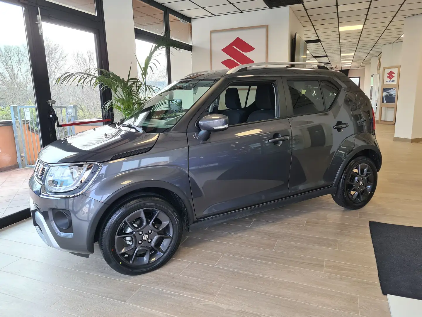 Suzuki Ignis 1.2h Top 2wd Grau - 1