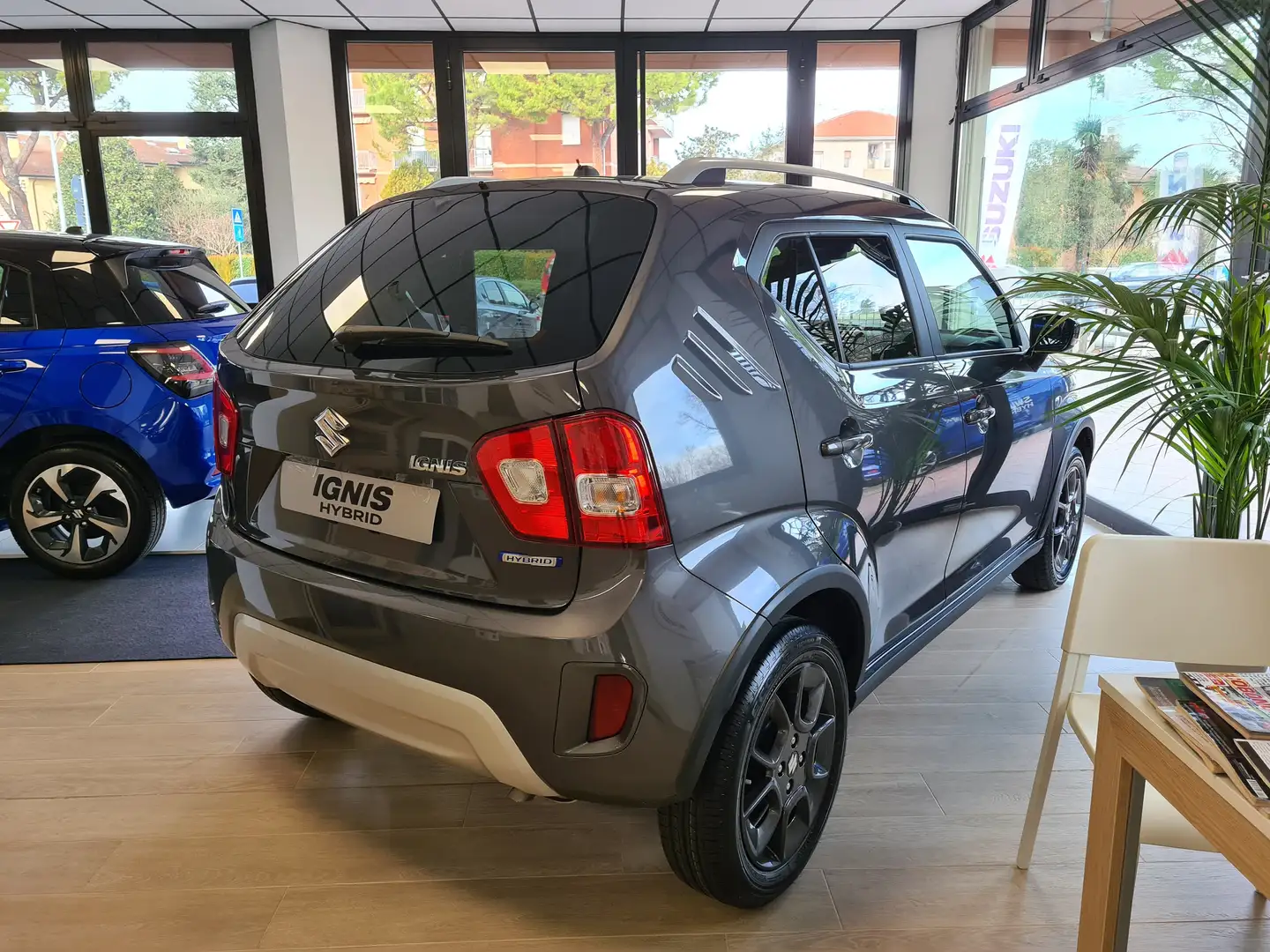 Suzuki Ignis 1.2h Top 2wd Grau - 2