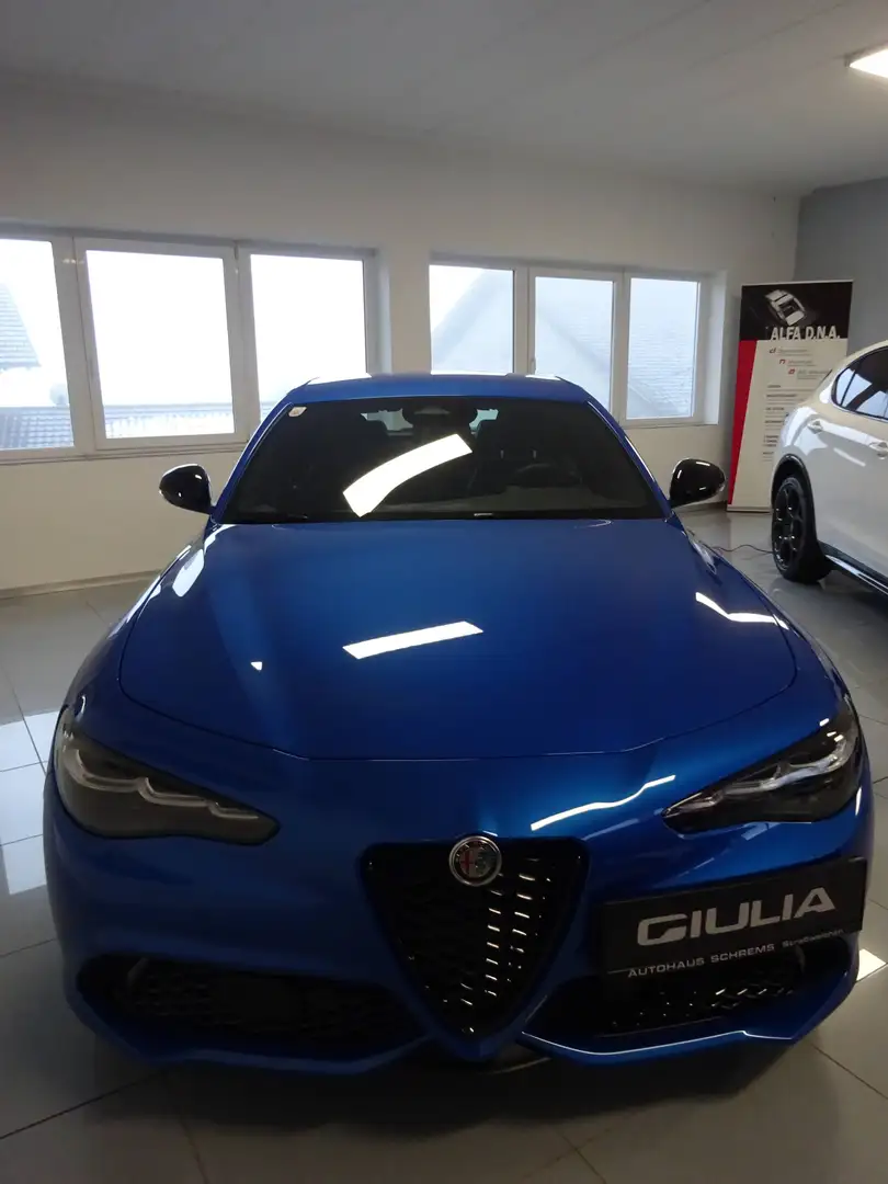 Alfa Romeo Giulia Giulia Sprint 2,2 16V 160 AT8 Q2 Sprint Blau - 2