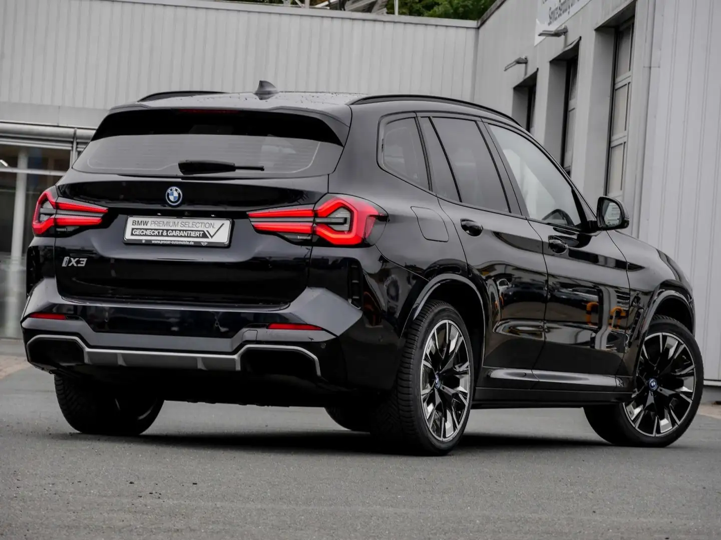 BMW iX3 IMPRESSIVE+H/K+PANO+HuD+DA PROF+360° Nero - 2