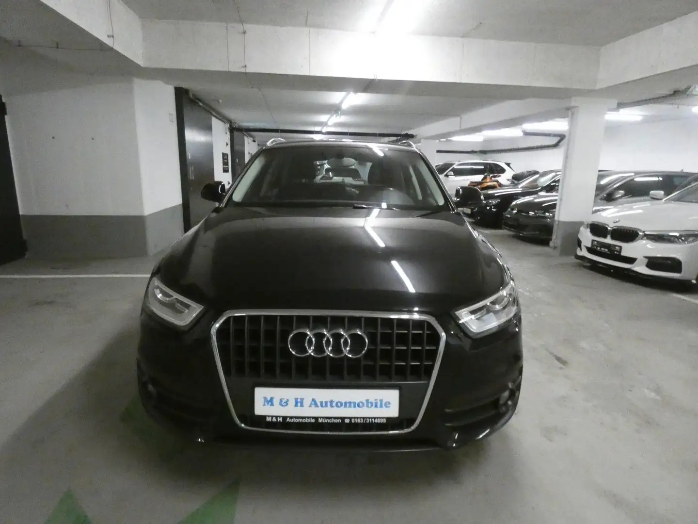 Audi Q3 2.0 TDI* 2 HD*EURO * Schwarz - 2