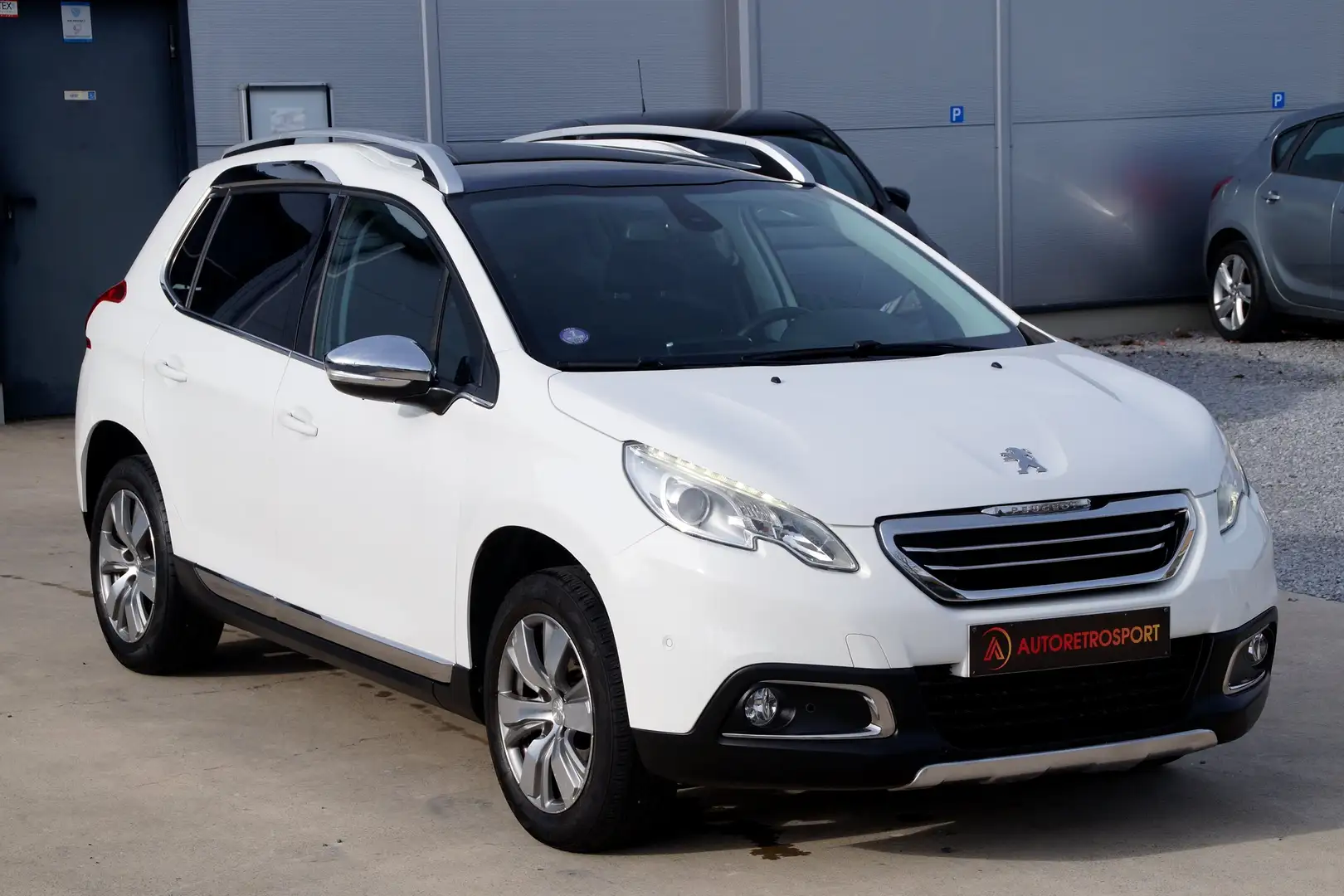 Peugeot 2008 1.2i Allure _Carnet complet _Garantie✅ Weiß - 1