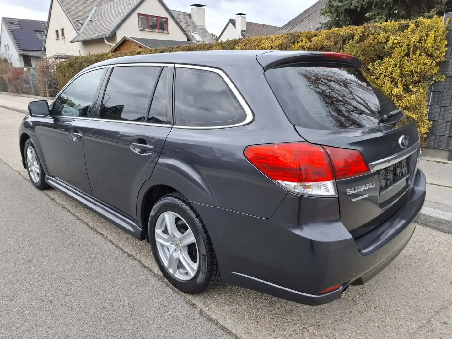 Subaru Legacy Touring Wagon 2,0 D Sport AWD - 2