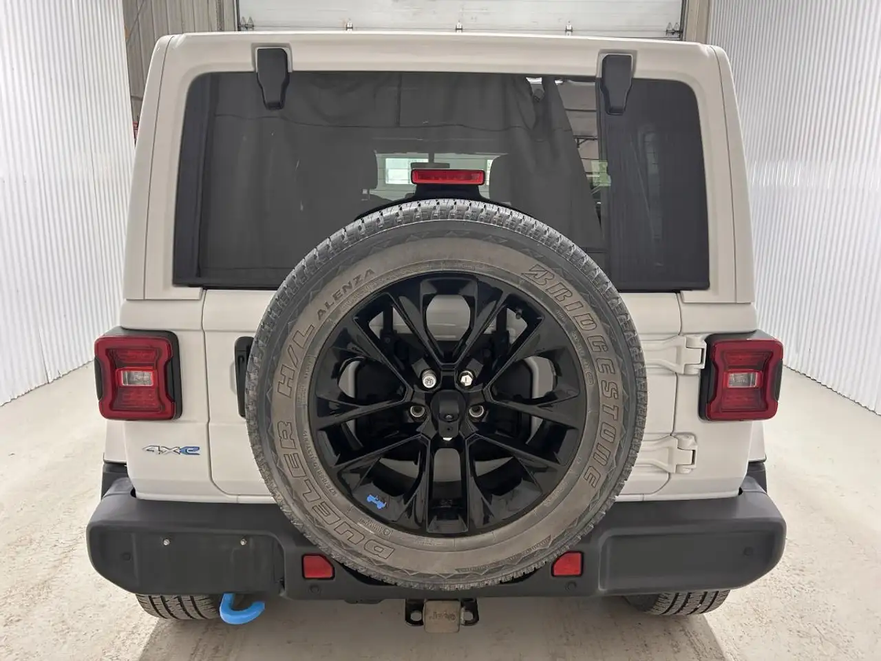 Jeep Wrangler снимка Jeep Wrangler