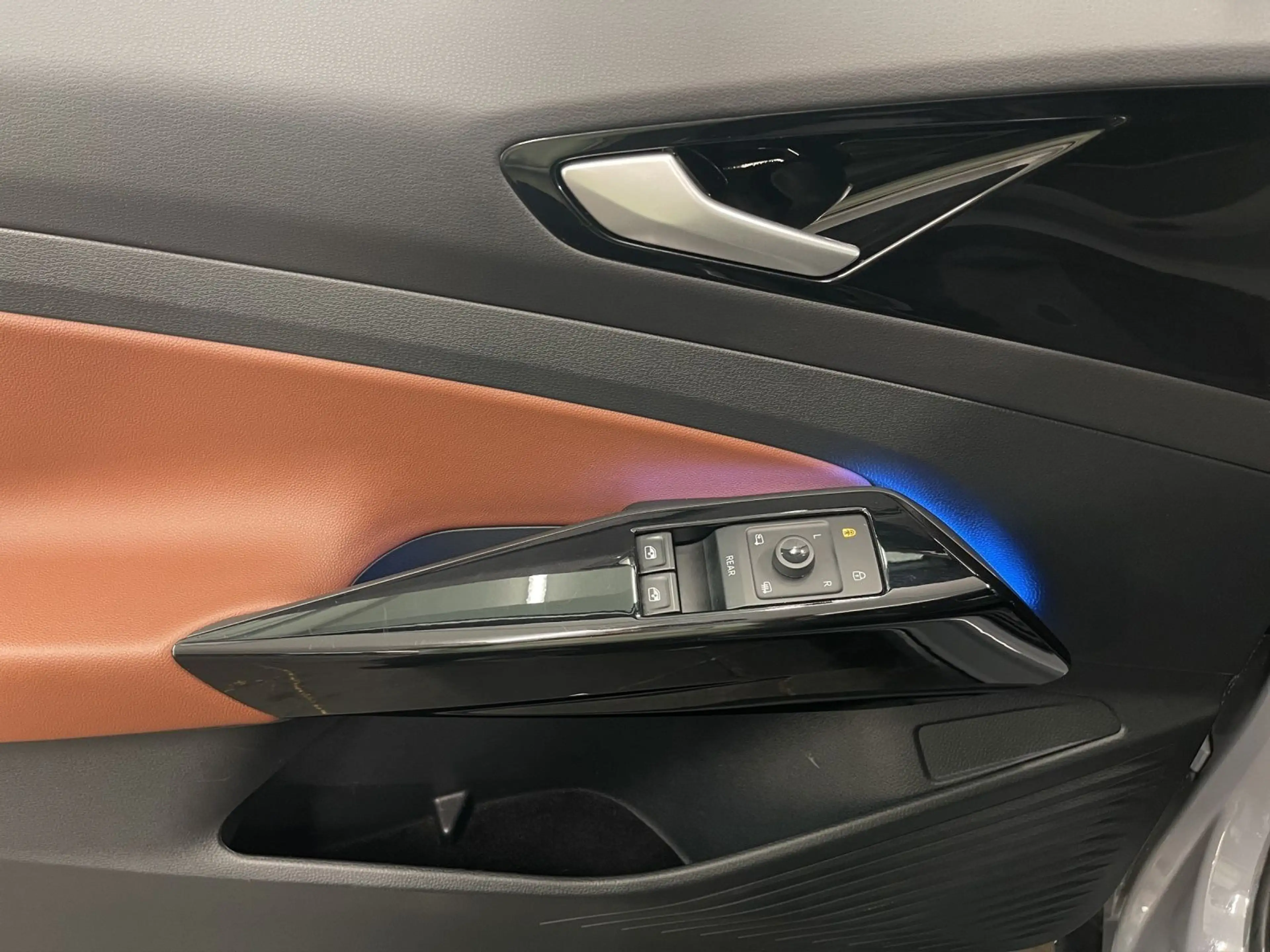 Volkswagen ID.5 PRO LM19 AHK NAVI-PRO ACC — photo 8