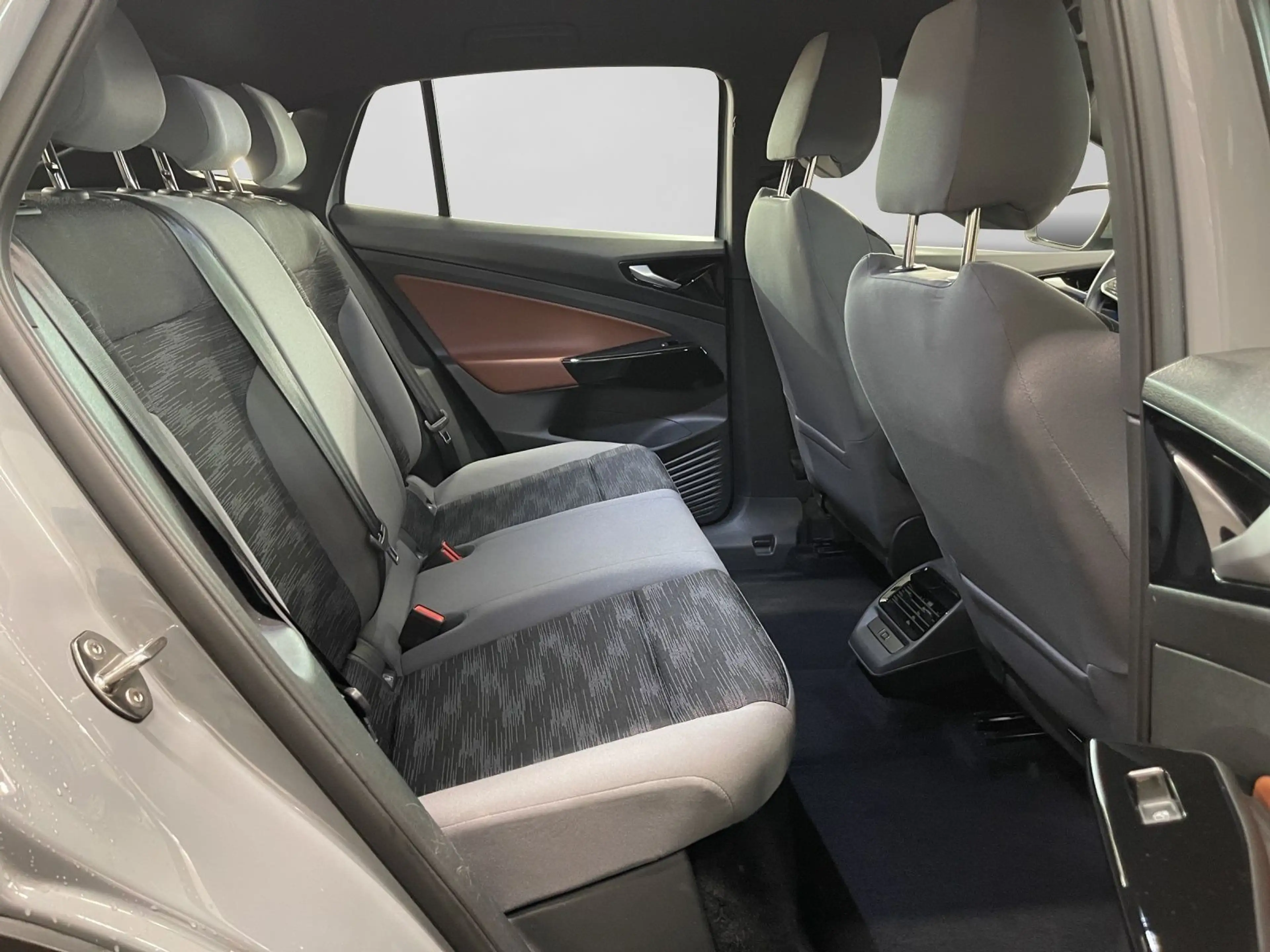 Volkswagen ID.5 PRO LM19 AHK NAVI-PRO ACC — photo 6