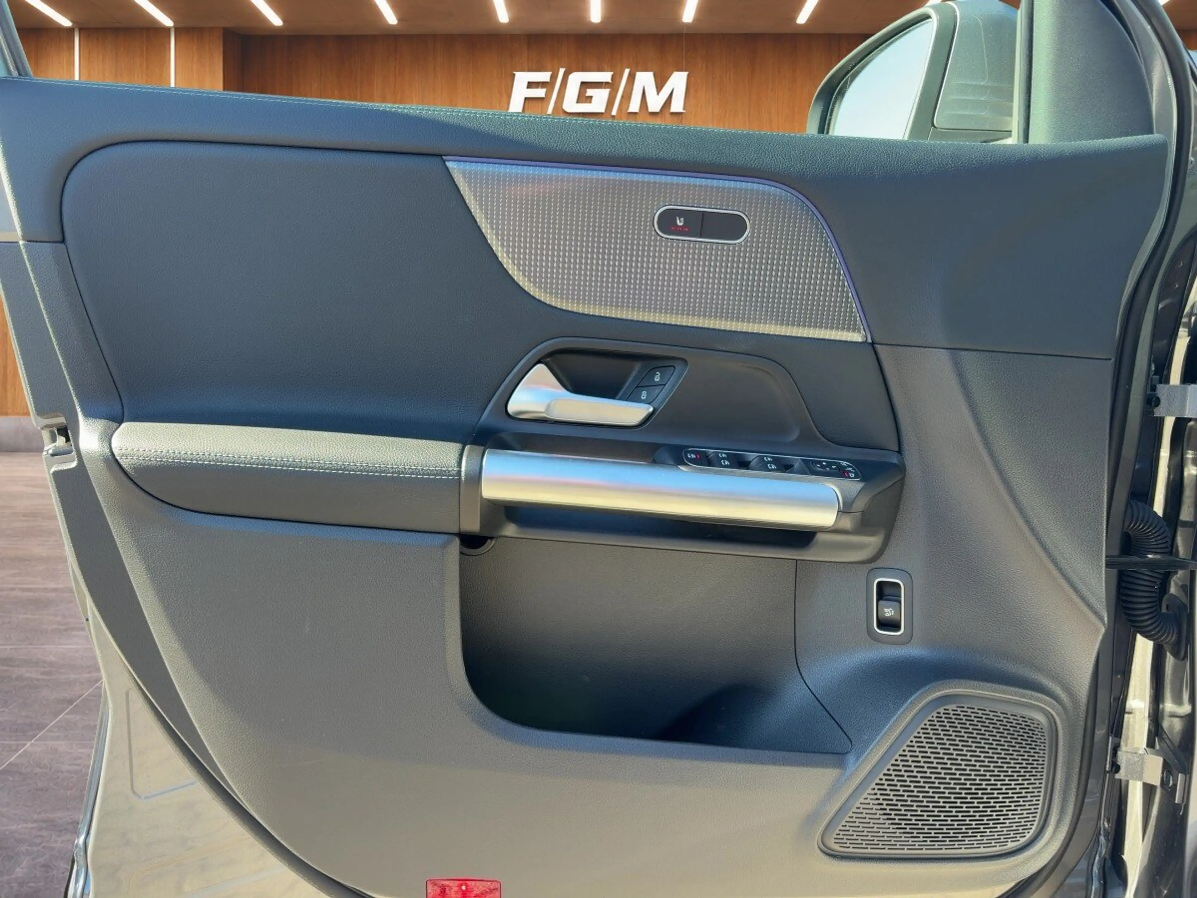 Mercedes-Benz EQA 250 AMG-LINE+DISTR.+360+HUD+PANO+MBUX+LED+ AMG Line — photo 15