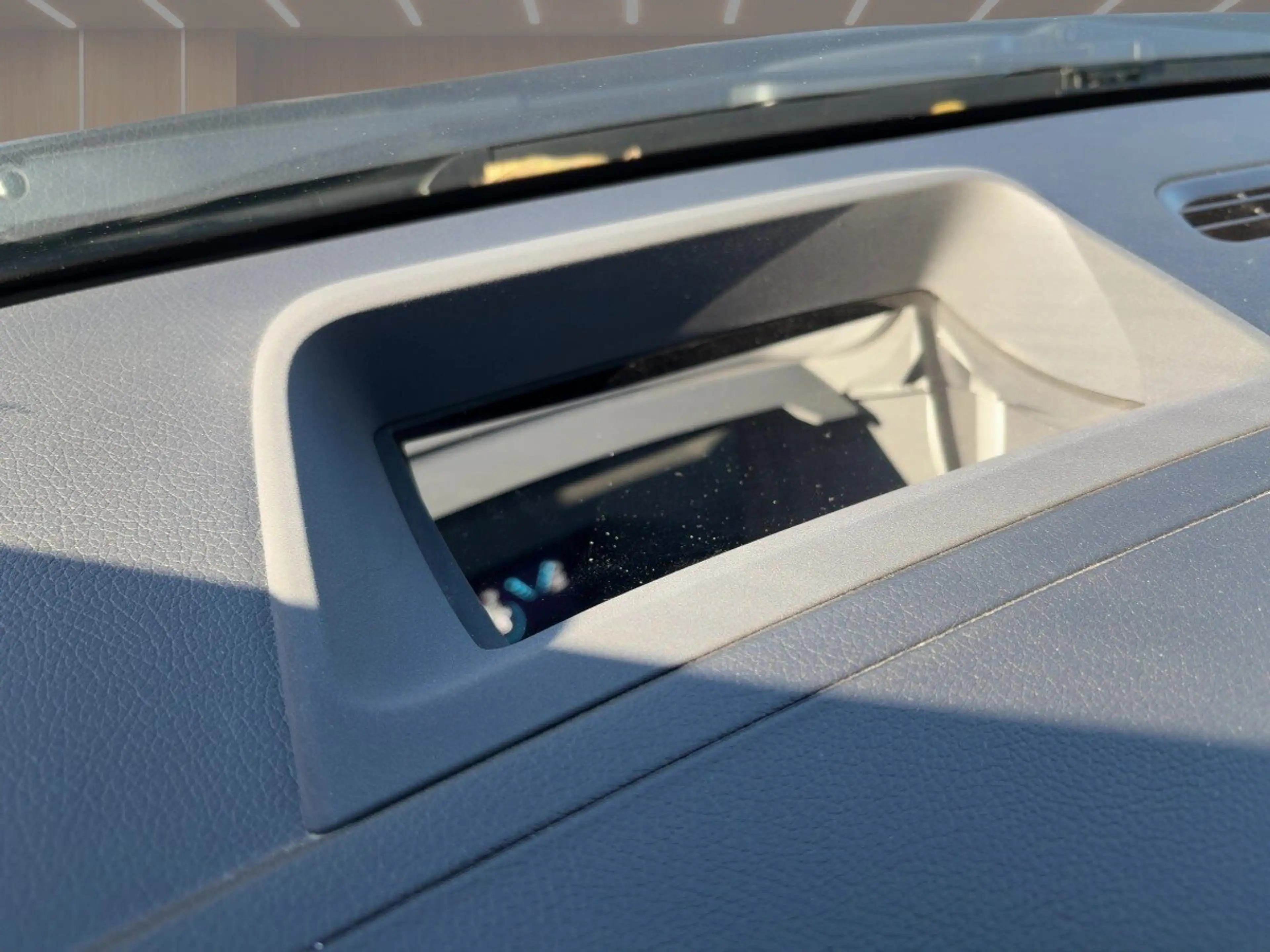 Mercedes-Benz EQA 250 AMG-LINE+DISTR.+360+HUD+PANO+MBUX+LED+ AMG Line — photo 14