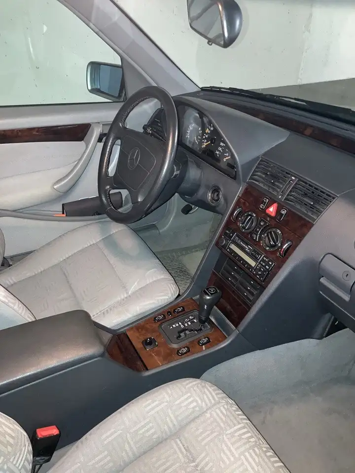 Mercedes-Benz 180 C 180 T, foto 6