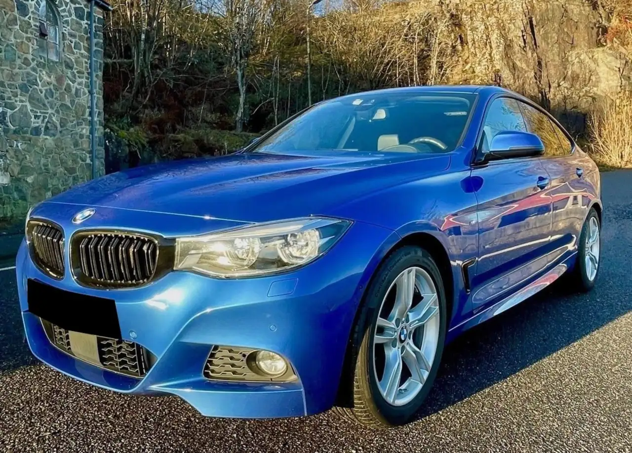 BMW 330
