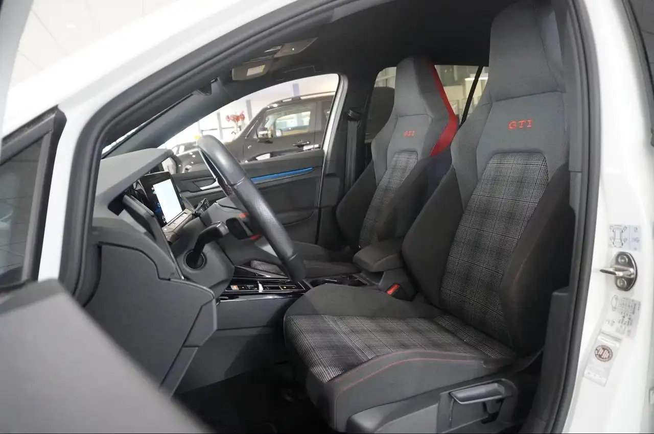 Volkswagen Golf GTI Golf VIII 2.0 tsi GTI 245cv dsg KAMERA - LED 2023 10