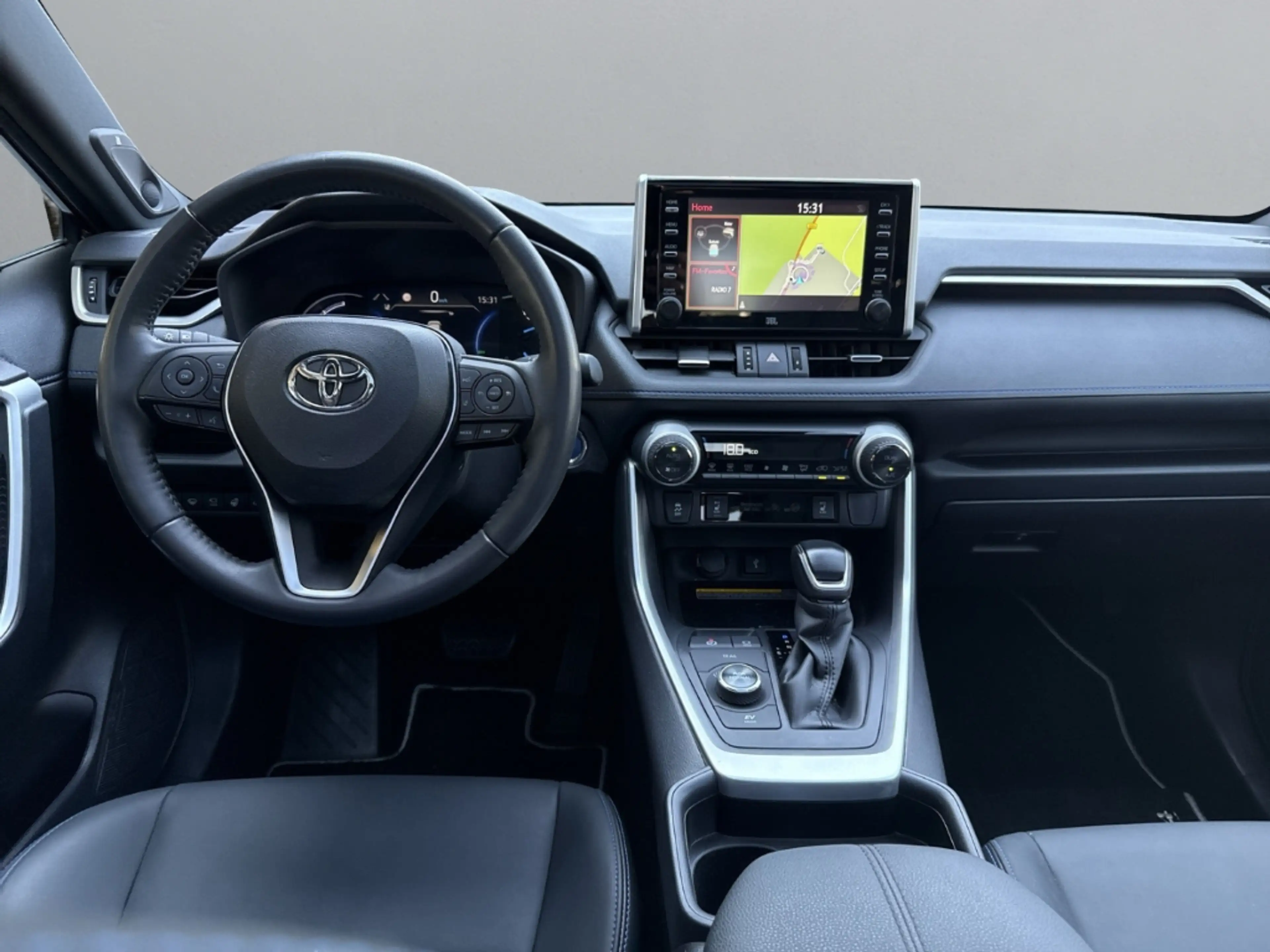 Toyota RAV 4 Hybrid 4x4 Style Selection *Panodach+Navi+Soundsys — photo 12
