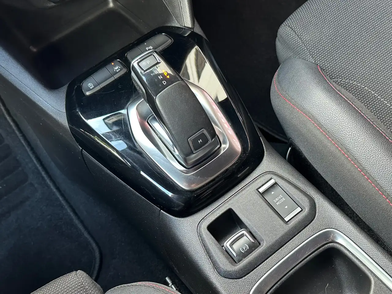 Opel Corsa 1.2 GS Line, миниатюра 17