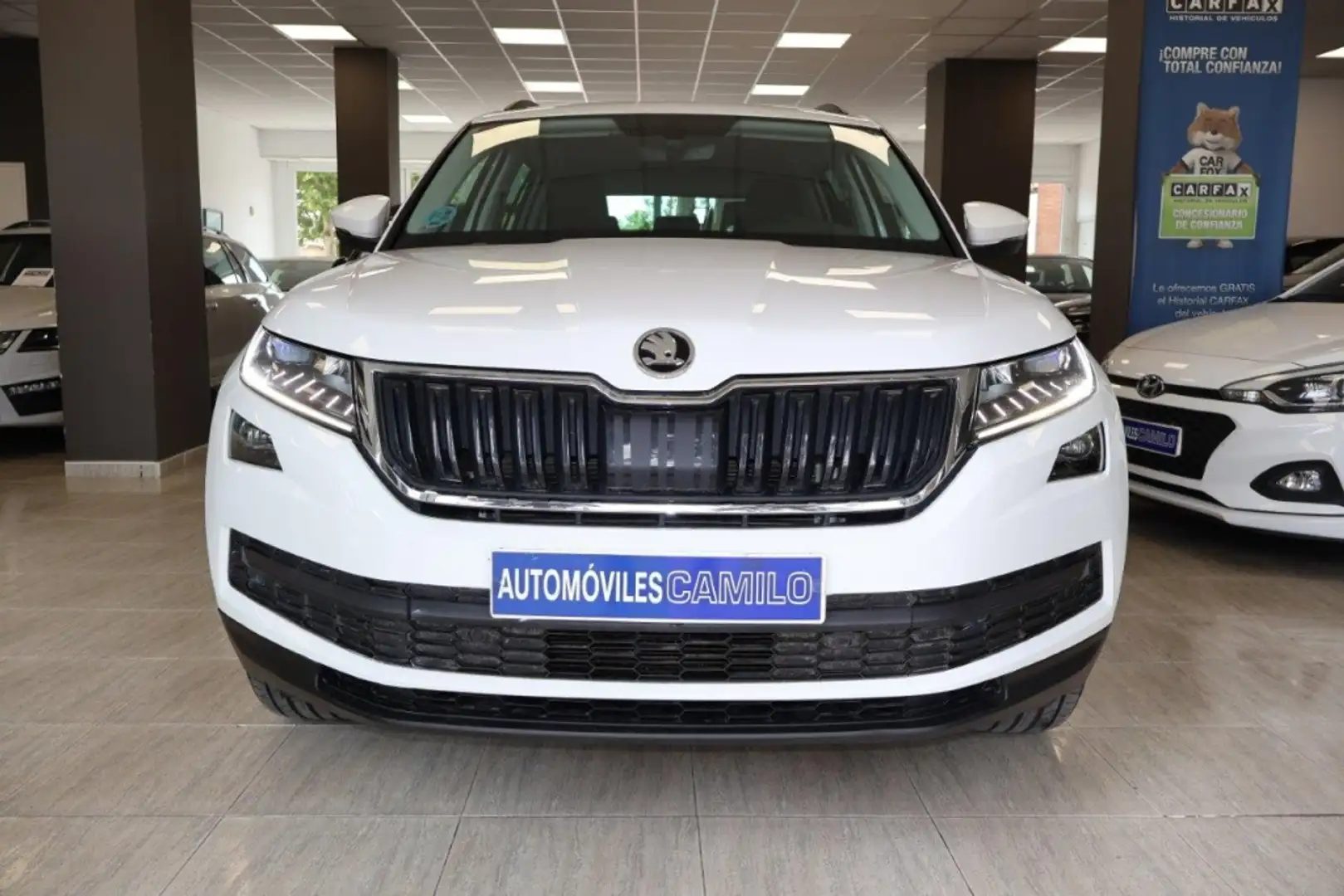 Skoda Kodiaq 2.0TDI AB tech Ambition 4x4 DSG 110kW Weiß - 2