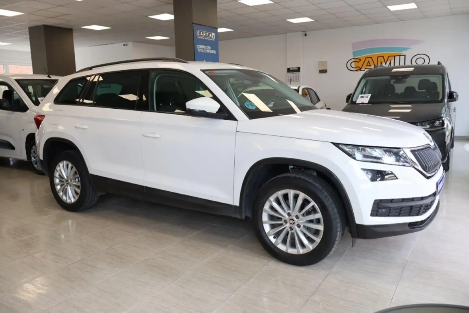 Skoda Kodiaq 2.0TDI AB tech Ambition 4x4 DSG 110kW Weiß - 1