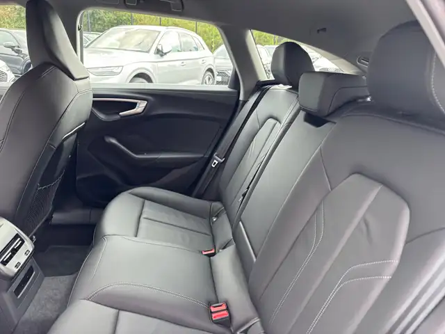 Audi A5 view 16