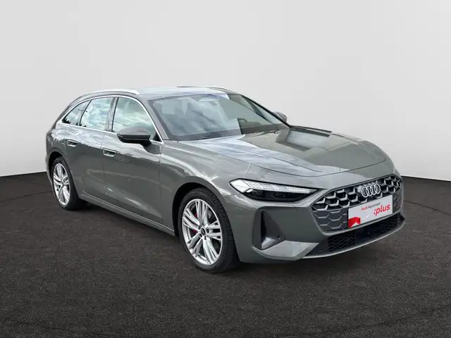 Audi A5 view 4