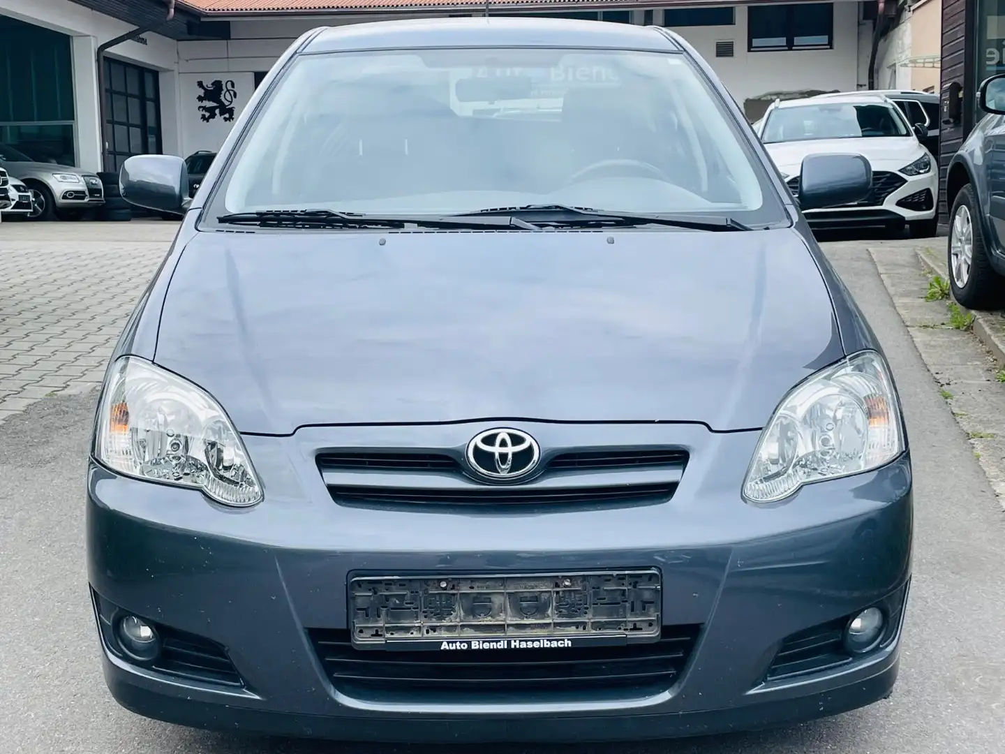 Toyota Corolla 1.4 Edition / Compact Gri - 2
