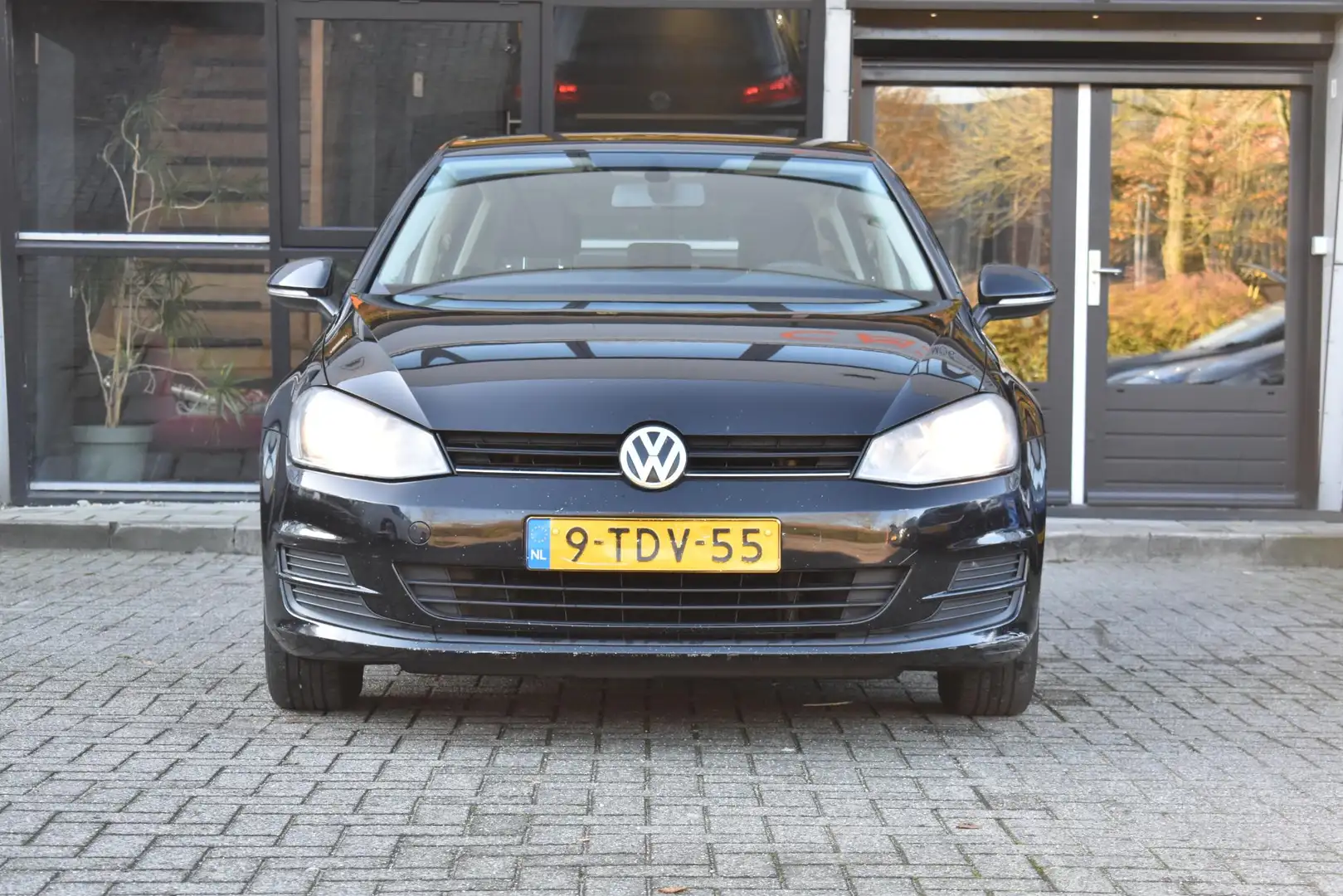 Volkswagen Golf 1.2 TSI Comfortline Cruise Schwarz - 2