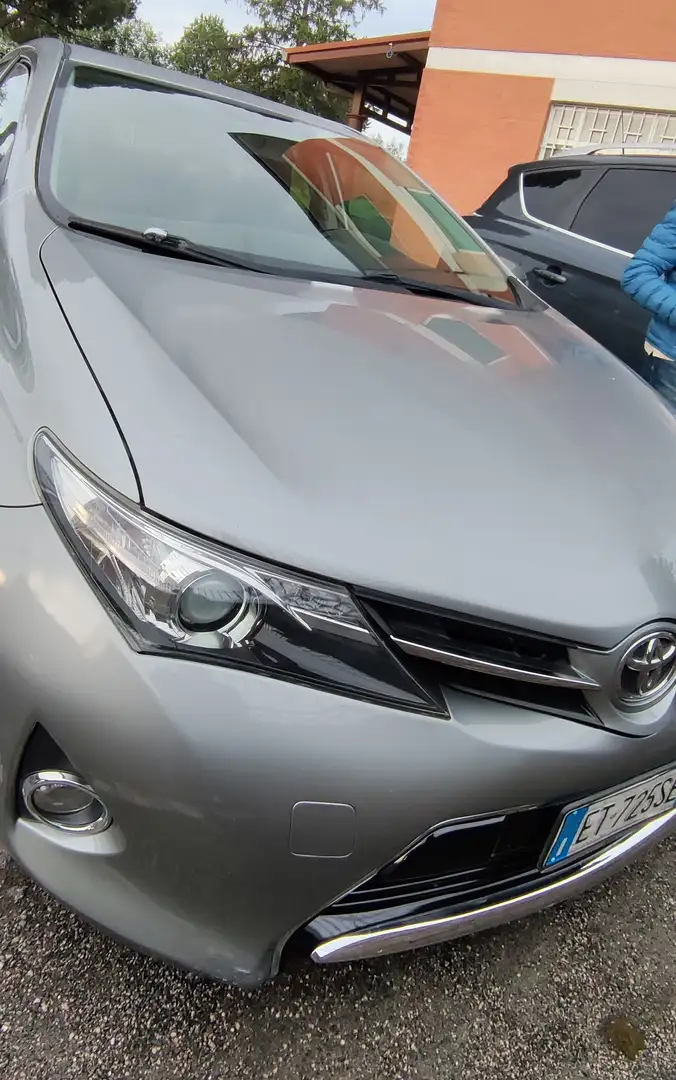 Toyota Auris Auris II 2013 5p 1.4 d-4d Active Gri - 2