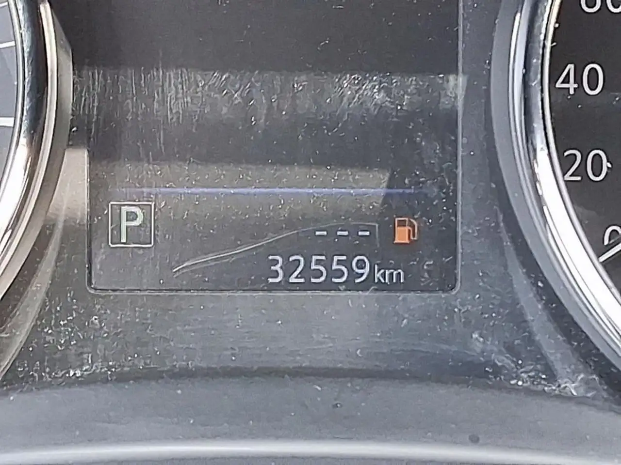 Nissan Qashqai снимка Nissan Qashqai