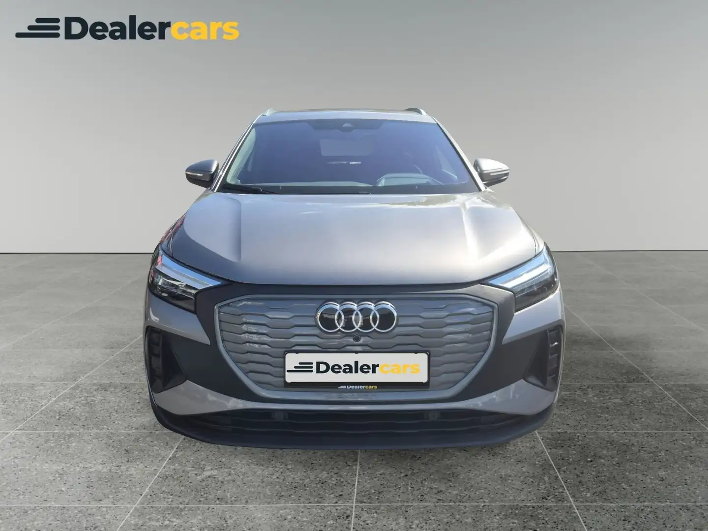 Audi Q4 e-tron 45 e-tron basis quattro *SOFORT VERFÜGBAR* Grau - 2
