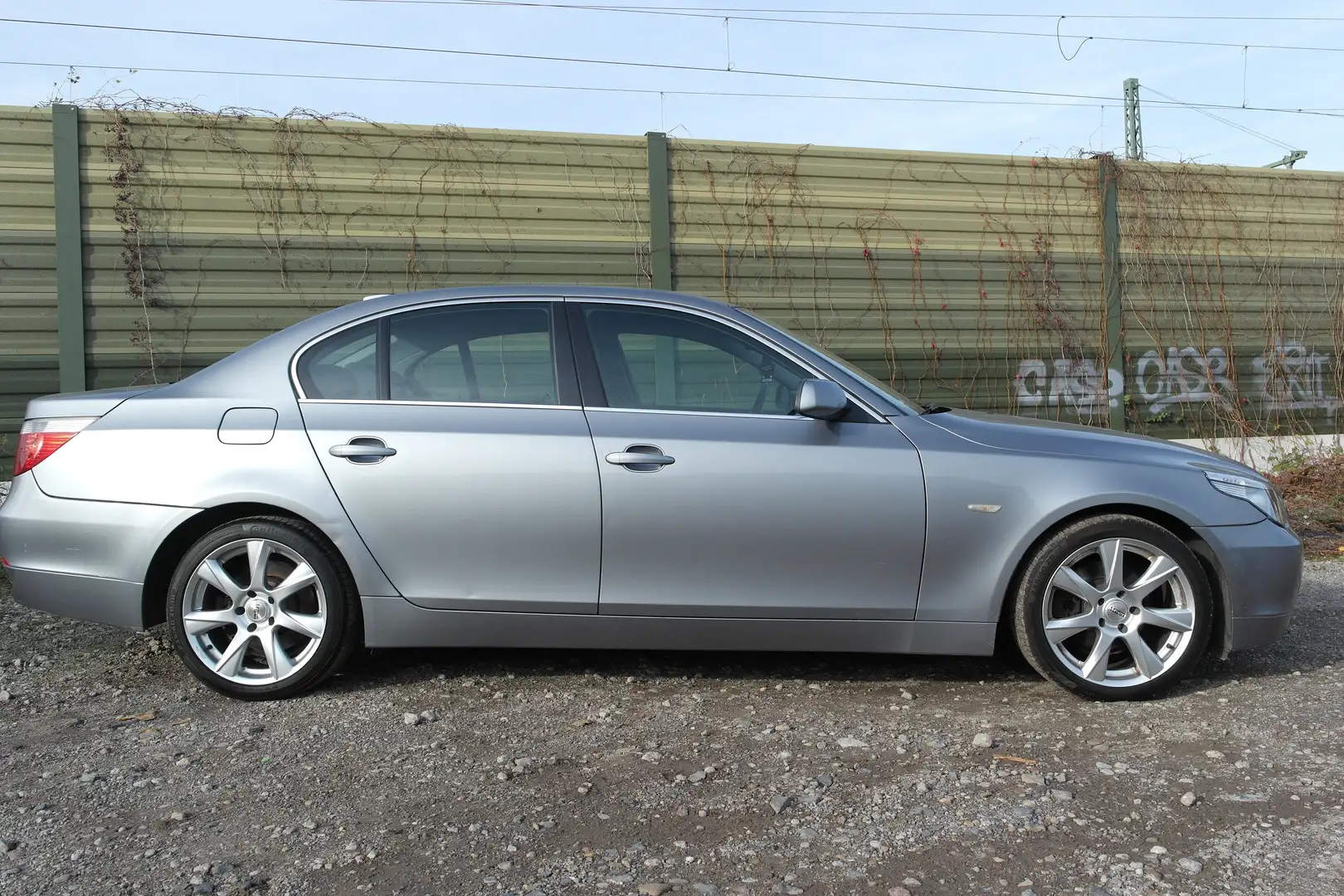 BMW 525 5er Diesel 525d Tüv Au 03/2027 - 2