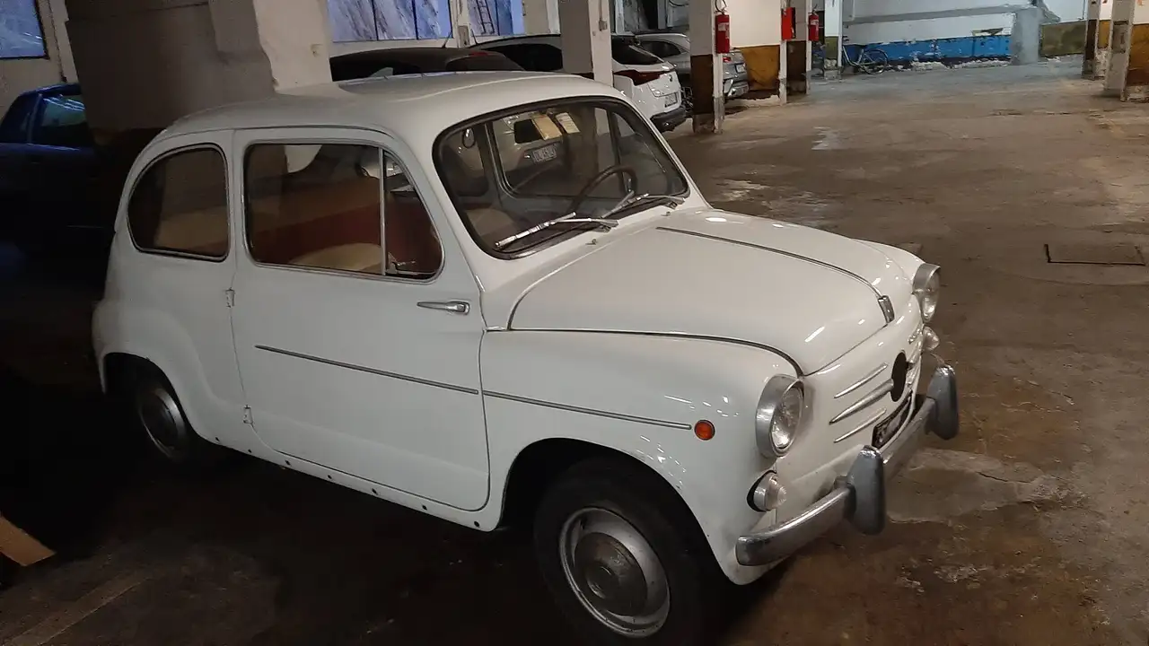 Fiat 600D, foto 1