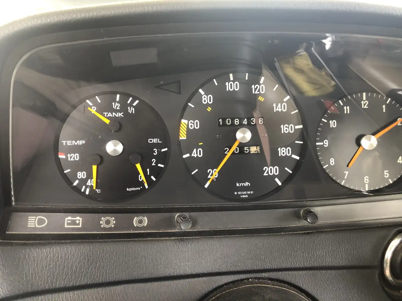 Mercedes-Benz 200 w123. 1987 cc, foto 6