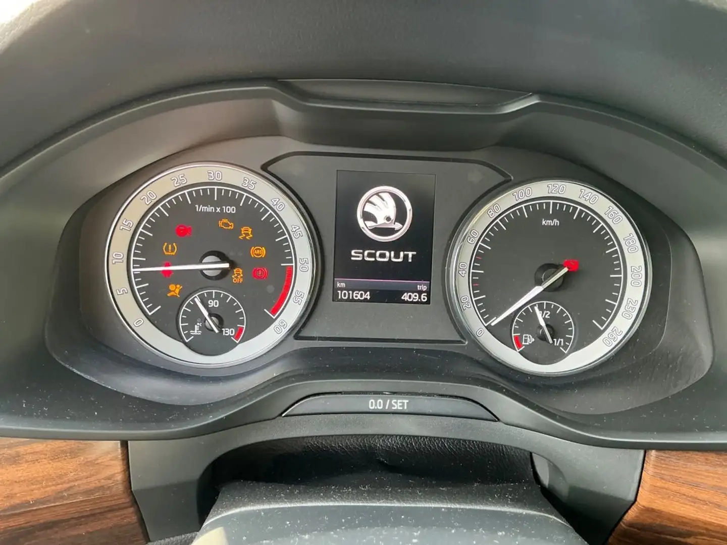 Skoda Kodiaq Kodiaq 2.0 TDI 4x4 DSG Scout Weiß - 1