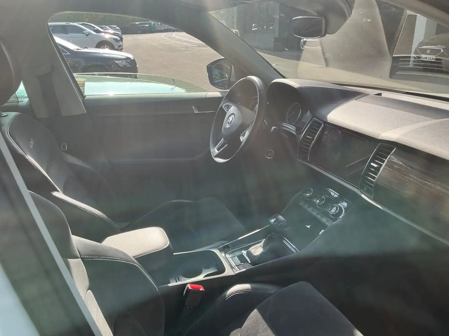 Skoda Kodiaq Kodiaq 2.0 TDI 4x4 DSG Scout Weiß - 2