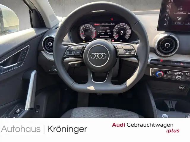 Audi Q2 view 11