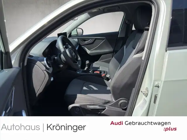 Audi Q2 view 7