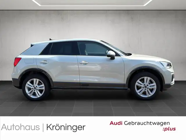 Audi Q2 view 4