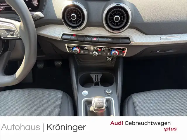 Audi Q2 view 14