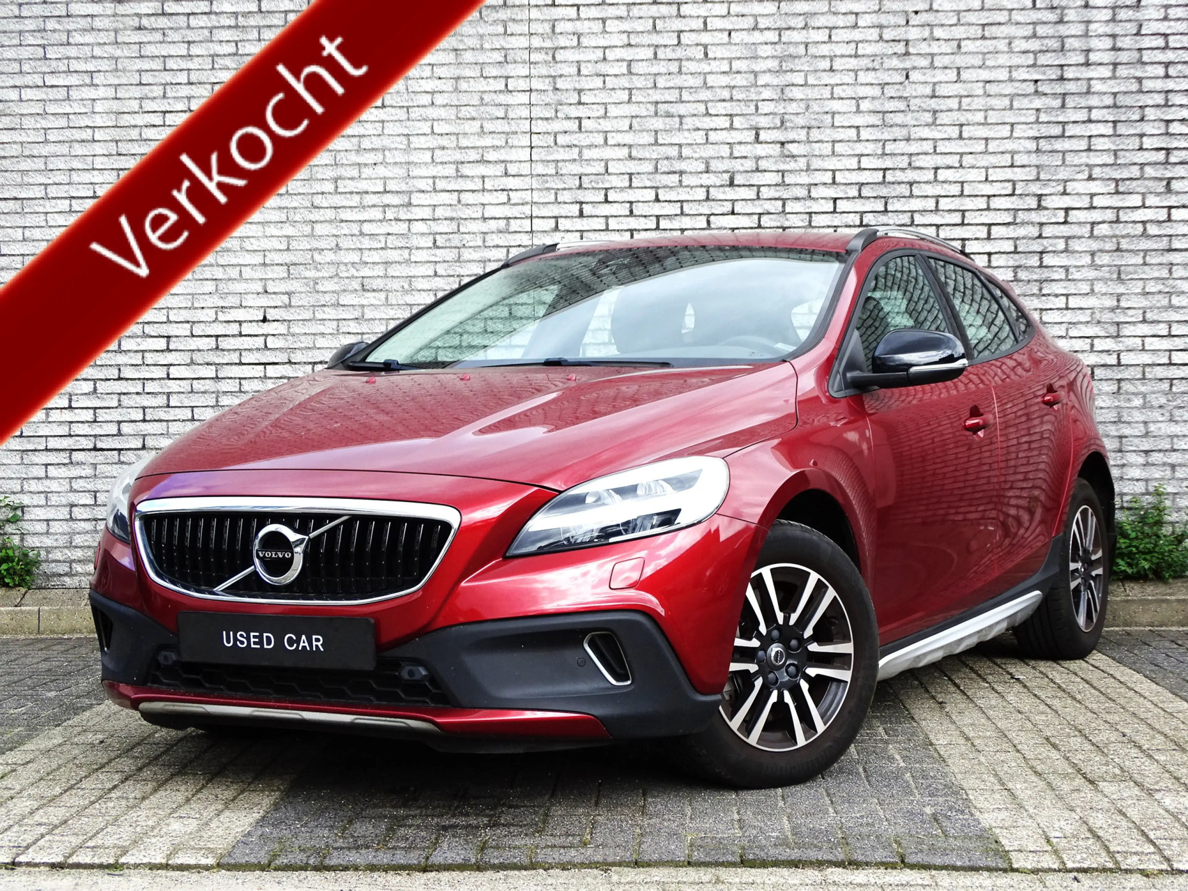 Volvo V40 Cross Country 1.5 T3 Nordic+ | automaat | leder | blis | camera