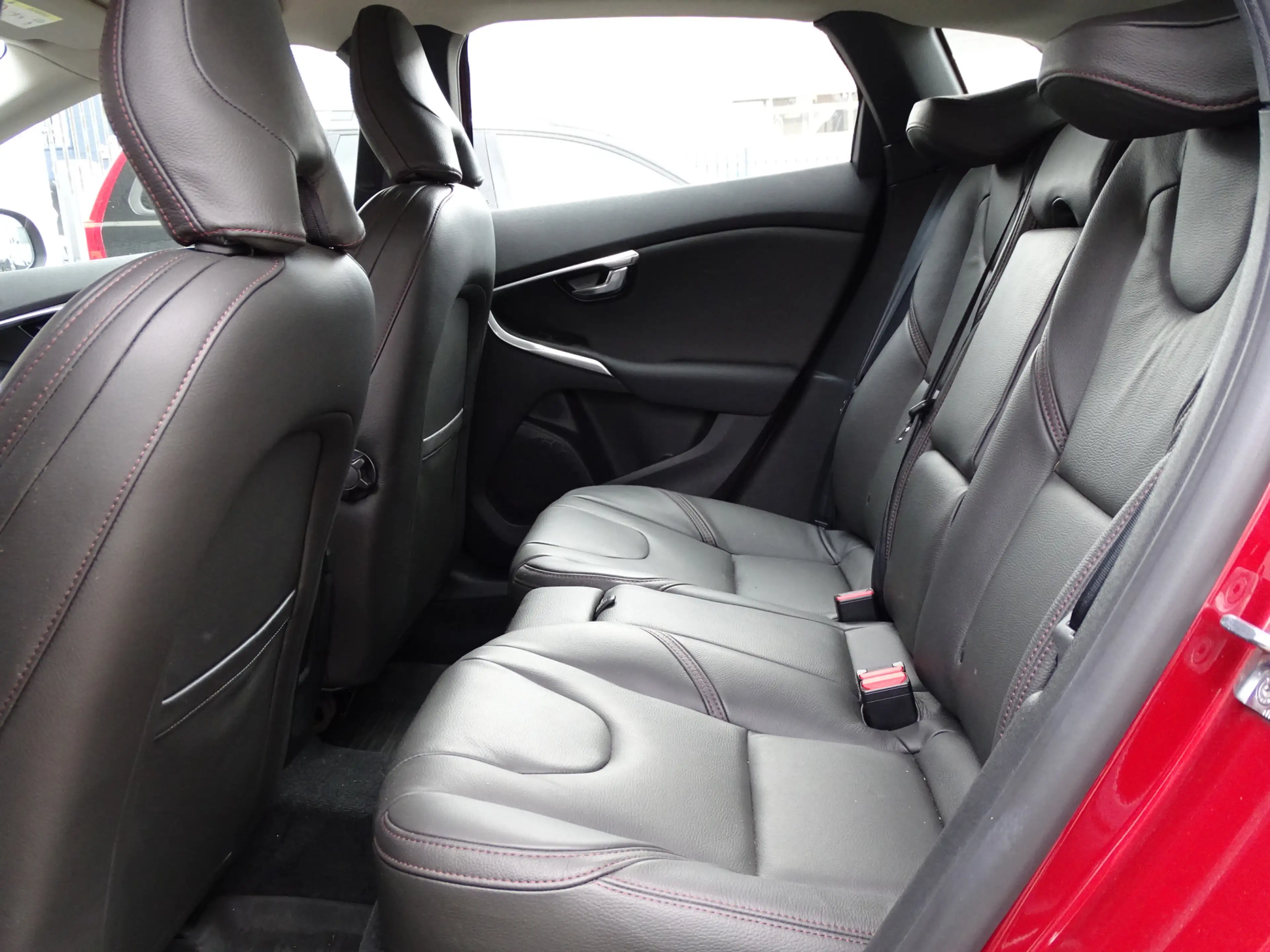 Volvo V40 Cross Country 1.5 T3 Nordic+ | automaat | leder | blis | camera — photo 11