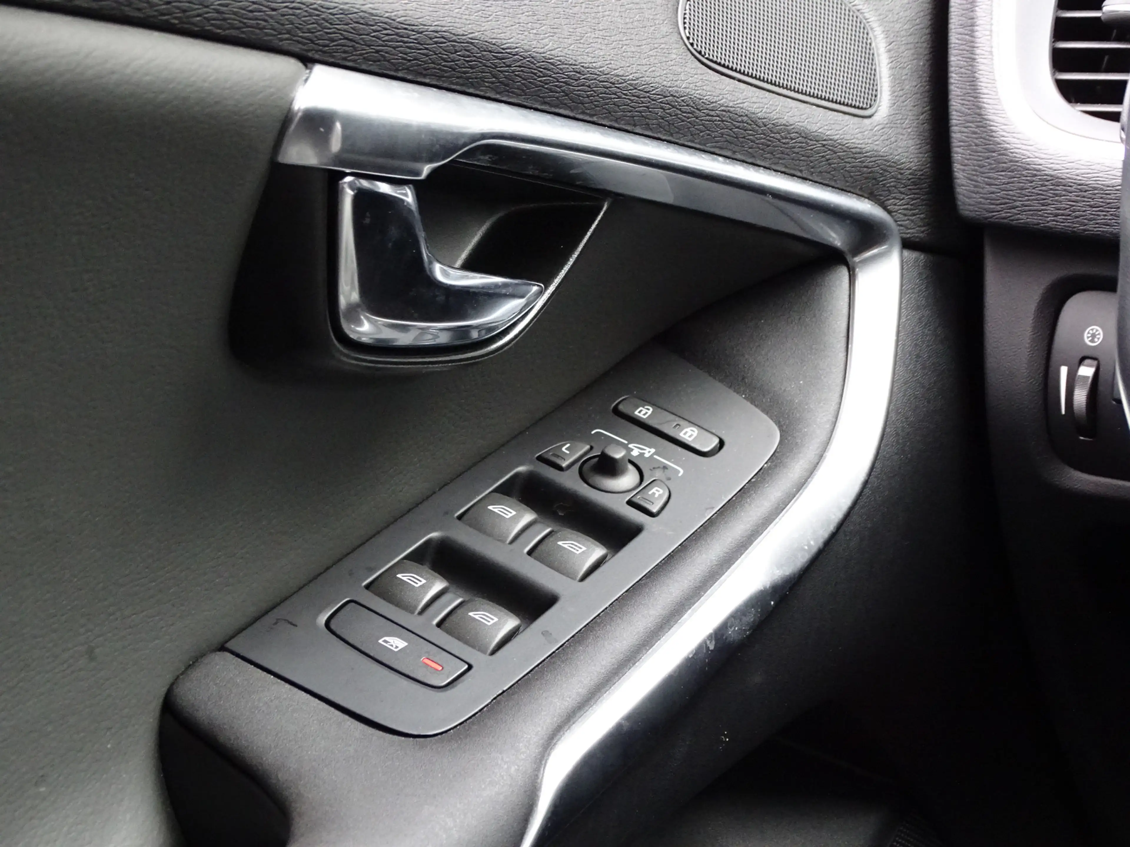 Volvo V40 Cross Country 1.5 T3 Nordic+ | automaat | leder | blis | camera — photo 15