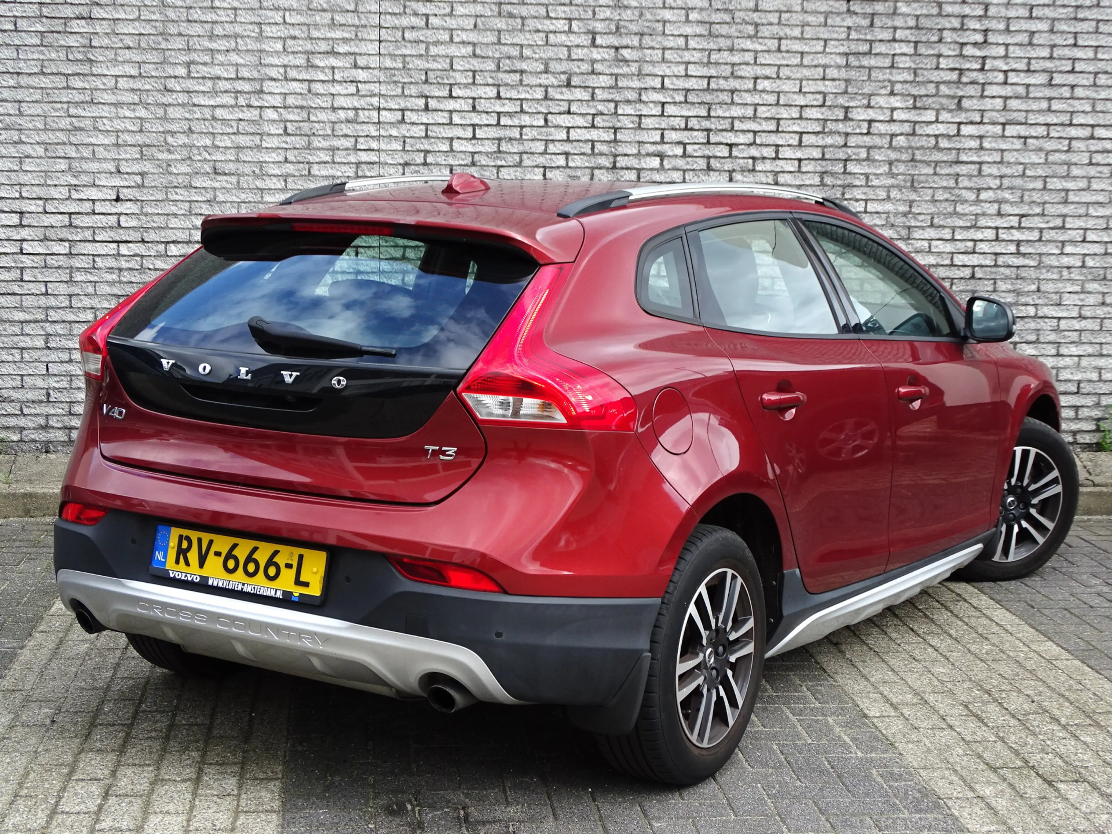 Volvo V40 Cross Country 1.5 T3 Nordic+ | automaat | leder | blis | camera — photo 8