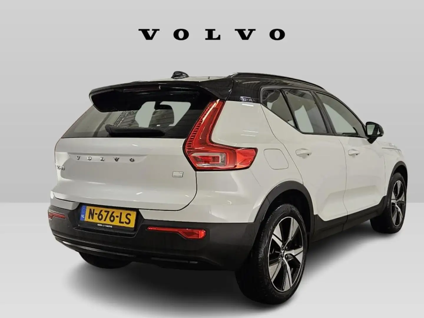 Volvo XC40 1.5 T4 Recharge R-Design | Adaptieve Cruise Contro Wit - 2