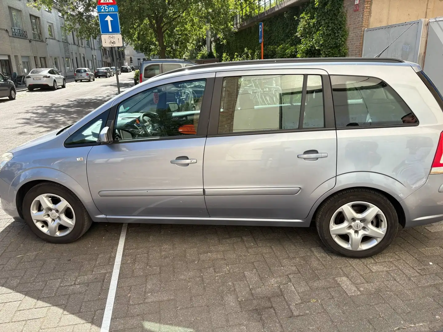 Opel Zafira 1.6 - 2