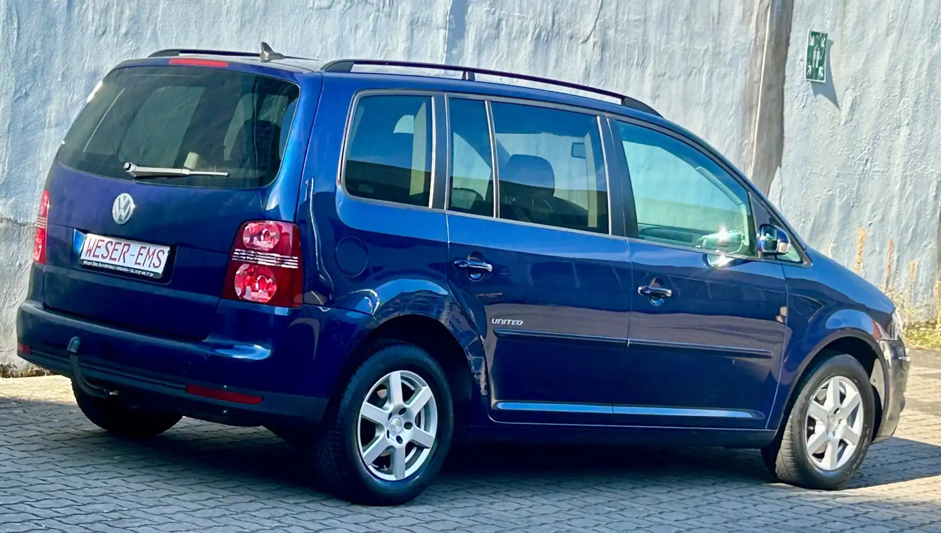 Volkswagen Touran 2,0 TDi DSG United GPS Klima eFh ZV Alu A Blau - 2