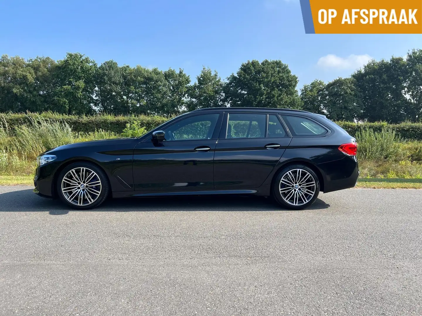 BMW 540 5-serie Touring 540i xDrive High Executive M pakke Zwart - 1