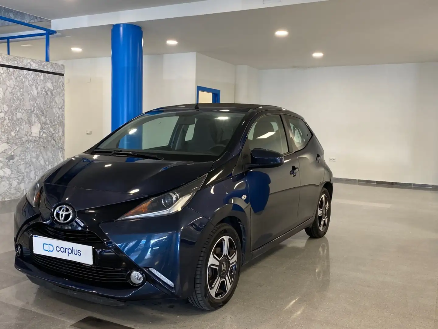 Toyota Aygo 1.0 70 x-sky Negro - 1