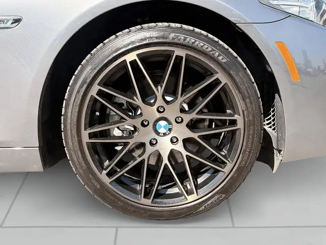 BMW 5 Series 2016 — photo 8