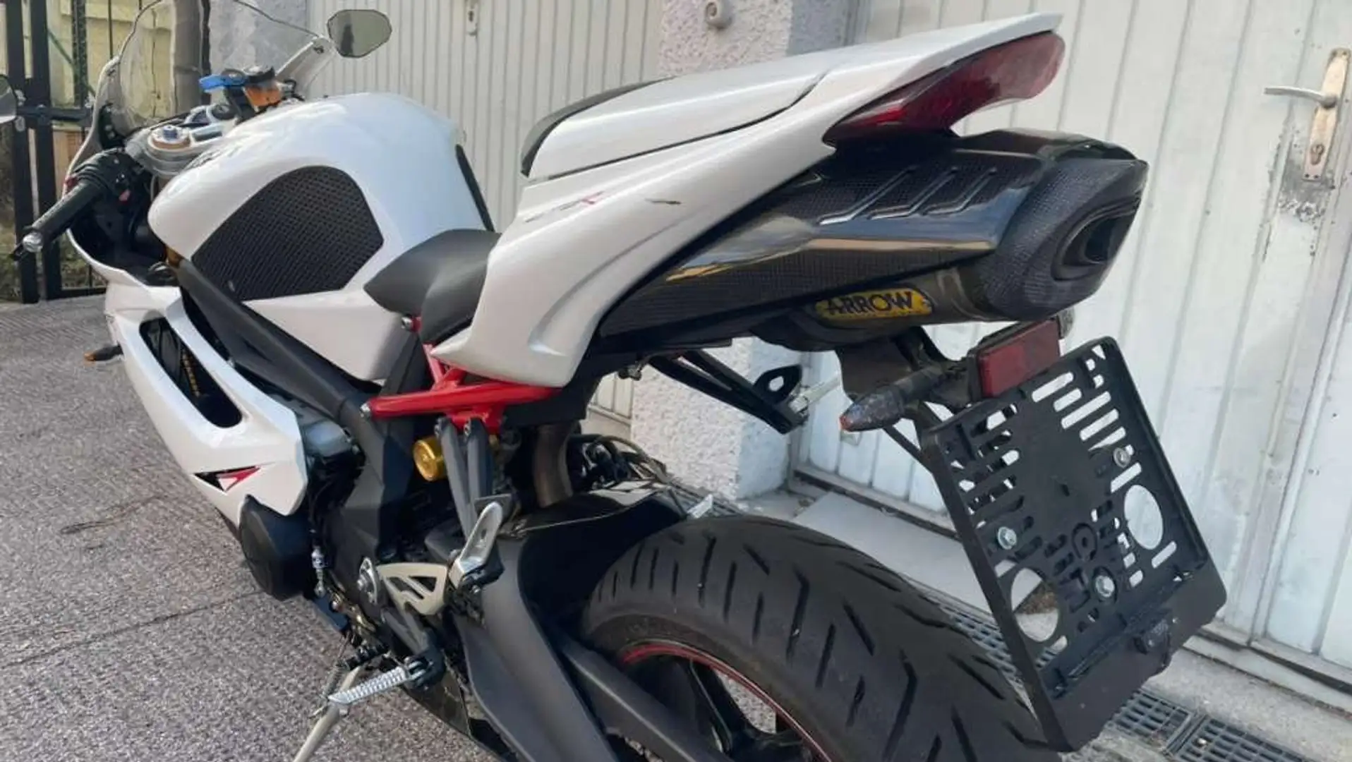 Triumph Daytona 675 R Blanc - 2