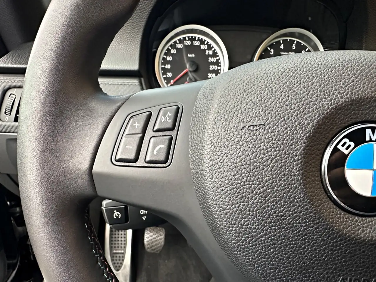 BMW M3 снимка BMW M3